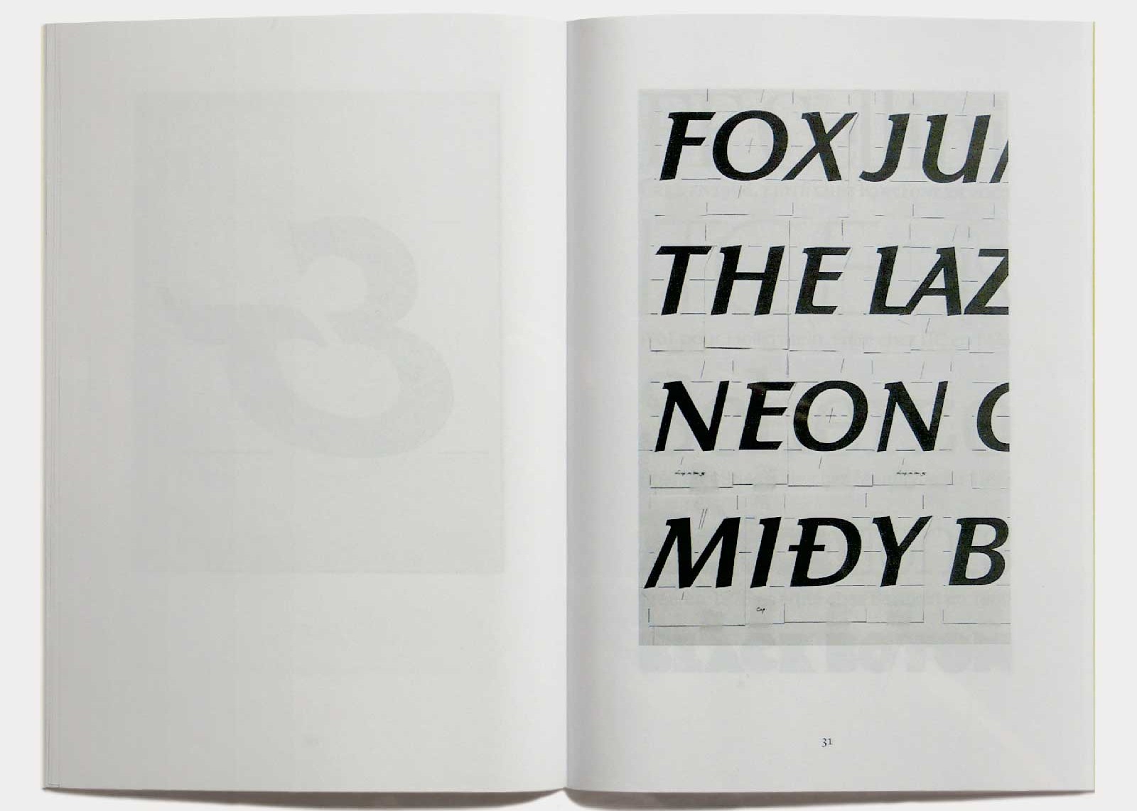 Page 31 — Caractère Linex New (1994, inédit), réglage des approches, montage papier.